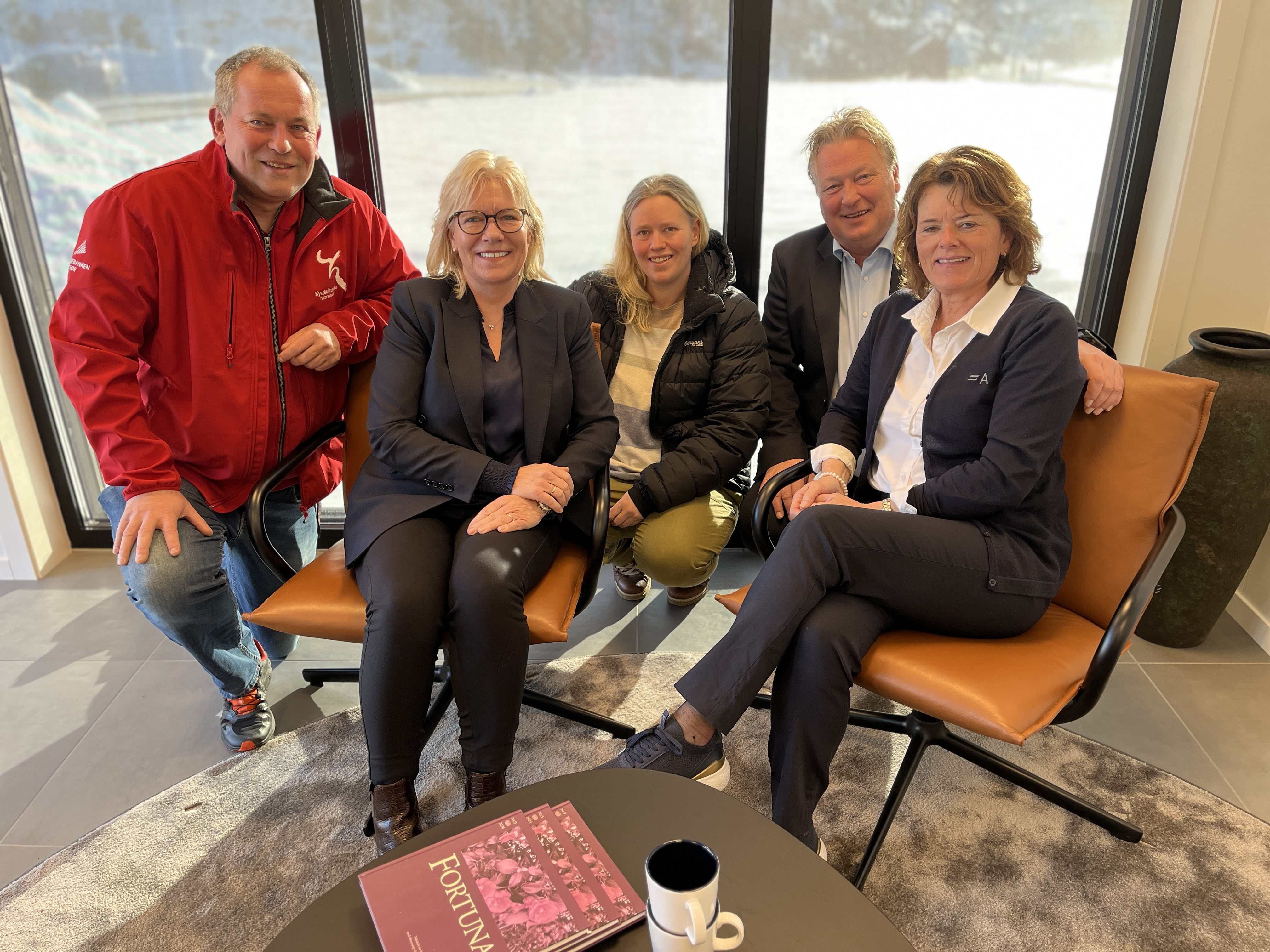 Frivillige fra Kystkulturuka og ansatte i Agder Sparebank